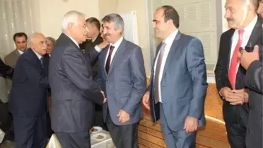 Mahalle Odasında Bayramlaşma Geleneği Devam Ediyor