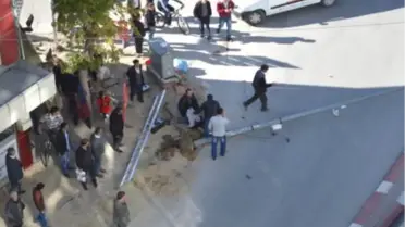 Aydınlatma Direğine Güvenlik Kamerası Takan İşçi Düşerek Yaralandı