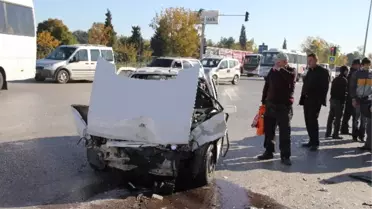 Samsun'da Trafik Kazası: 3 Yaralı
