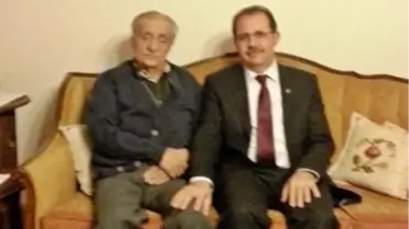 İki Bin Kitaplık Kütüphanesini Bayburt Üniversitesi'ne Bağışladı