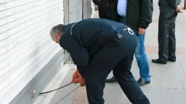 Kepengi Kapatıp Tuvalete Gitti, Yangın Çıkınca Mahsur Kaldı