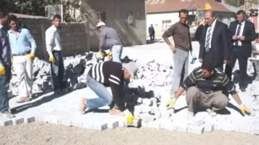 Yüksekova'da Yol Yapım Çalışmaları