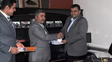 AK Parti'nin İlk Aday Adayı Şükrü Sağlam Resmen Müracaat Etti