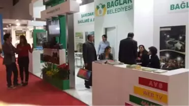 Bakan Yıldırım CeBIT Fuarında Bağlar Standını Gezdi