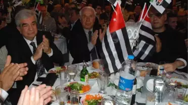 Akhisar ve Beşiktaşlı Yöneticiler, Dostluk Yemeğinde Buluştu