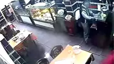 Sucuklu Yumurta Tartışmasında Garson Müşteriyi Tabancayla Öldürdü