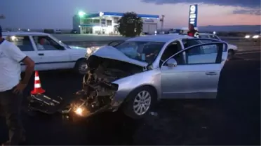 Diyarbakır'da Trafik Kazası: 2 Ölü, 8 Yaralı