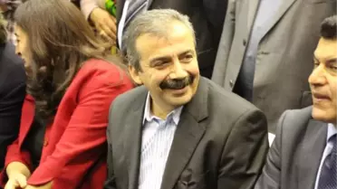 Hdp Kongresi'nde Gezi Sloganları