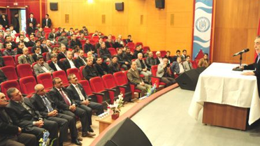 Ahlat'ta Konferans Verildi