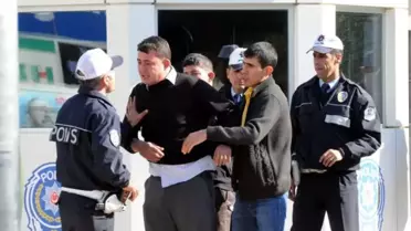 Motosiklete 4 Kişi Binen Aile ile Polisler Arasında Gerginlik