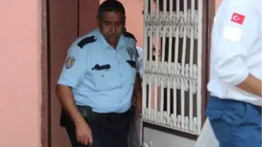 Erkek Arkadaşı Uyurken İntihar Etti