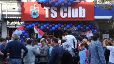 Malouda ve Bosıngwa, Ümraniye Ts Club Mazağası'nın Açılışına Katıldı