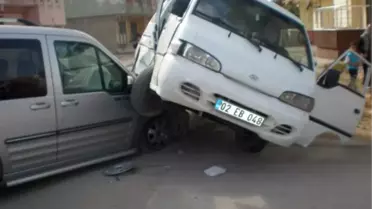 Gölbaşı'nda Kaza: 2 Yaralı