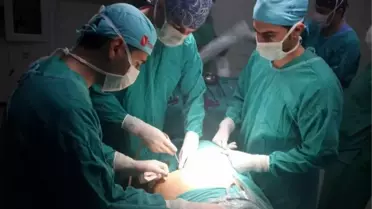 Siirt Devlet Hastanesi'nde İlk Kez Kapalı Sistemle Ameliyat Yapıldı