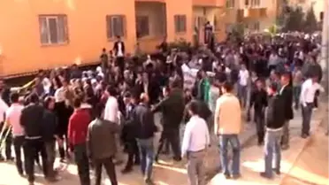 BDP'li Kışanak'tan Duvar Eylemi Yapan Gökkan'a Ziyaret