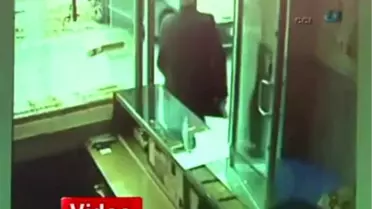 Otomatik Kapı Soygunu Önledi