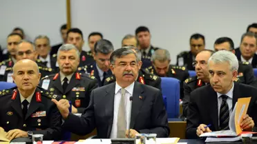 TBMM Plan ve Bütçe Komisyonu'nda Asker Tartışması