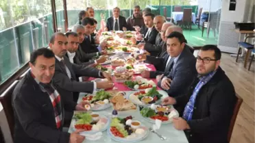 Ayaz, Vakıf Gönüldaşlarını Kahvaltıda Buluşturdu