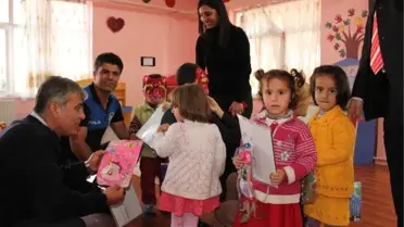 Bozova İlçe Emniyet Müdürlüğü'nden Anaokuluna Ziyaret