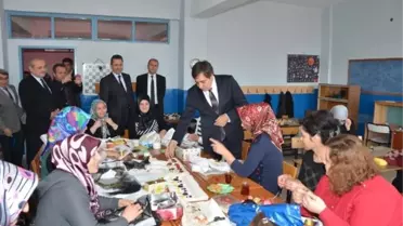 Vali Küçük Okul Gezilerine Devam Ediyor