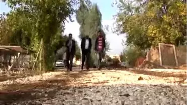 Vefakar Öğretmenden 44 yıl önce öğretmenlik yaptığı köye ziyaret