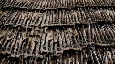 Yemen'de Yasa Dışı Silah Sevkiyatına Ceza