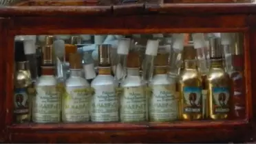 (Özel Haber) 58 Yıldır Esansçılık Yapıyor