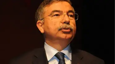 Savunma Bakanı Yılmaz Fas'ta