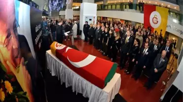 Doğan Koloğlu'na, Türk Telekom Arena'da Tören Düzenlendi