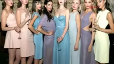 İngiliz Yıldızlar Türk Modacıya Modellik Yaptı