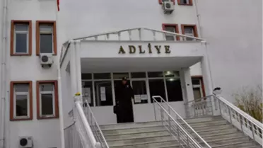 Adliyeden Eroin Çalıp Satmışlar