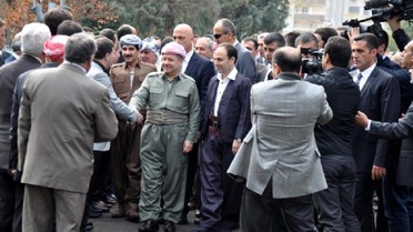 Baydemir, Barzani'yi Yöresel Kürt Kıyafetiyle Karşıladı