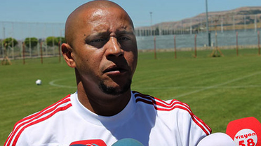 Carlos: Tarih Yazmak İstiyorum