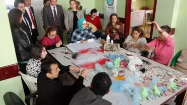 Kurslar Onları Hayata Bağladı