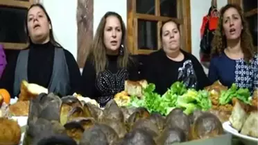 İlçe halkını bir araya getiren 'türkü aşkı'