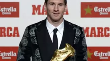 İngiliz Basını: Messi'nin Ceketi Utanç Verici