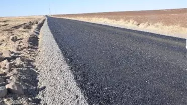 Erciş'te Köy Yolları Asfaltlandı