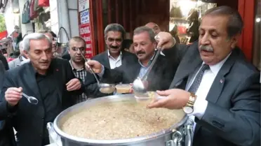 Malatya Lokantacılar Odası 2 Bin 50 Kişiye Aşure Dağıttı