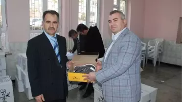 Bozüyük'te Bin 368 Öğrenciye Bot Yardımı