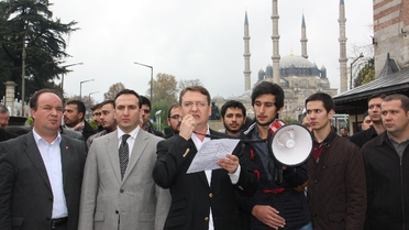 Dünyada Zulüm Gören Müslümanlar İçin Toplandılar
