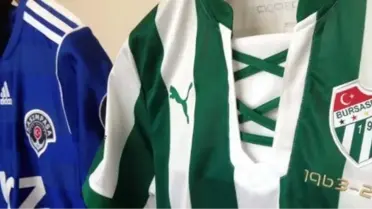 Bursaspor Efsane Çubuklu Forma ile Sahada