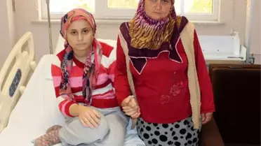 Annesinin Böbreğiyle Hayata Tutundu