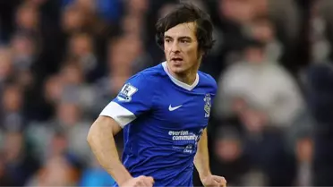 Baines'in Parmağında Kırık Var