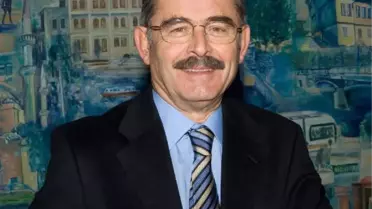 Büyükerşen: Başbakan Beni mi Aday Gösterecek Endişesine Kapıldım