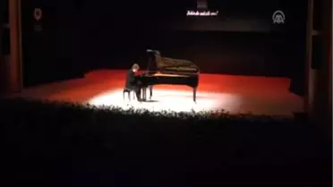 İtalyan Sanatçı Lucchesini, Antalyalılarla Buluştu