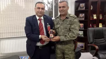 Siirtli Araştırmacı Yazar Emrah, Komutanları Ziyaret Etti