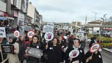 Gölbaşı'nda Kadınlar, Kadına Şiddeti Kınayarak Yürüyüş Yaptılar