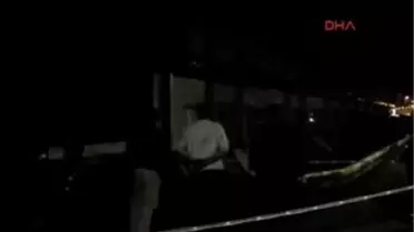 Kaldırımda 50 Metre Uzunluğunda Yarık Oluştu