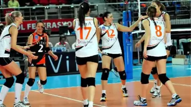 Eczacıbaşı Vitra 3'te 3 Yaparak Şampiyonlar Ligi'ndeki Grubunda Lider Oldu