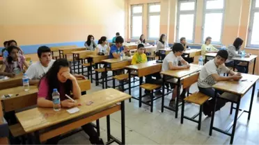 Merkezi Ortak Sınavların İlk Oturumu Başladı